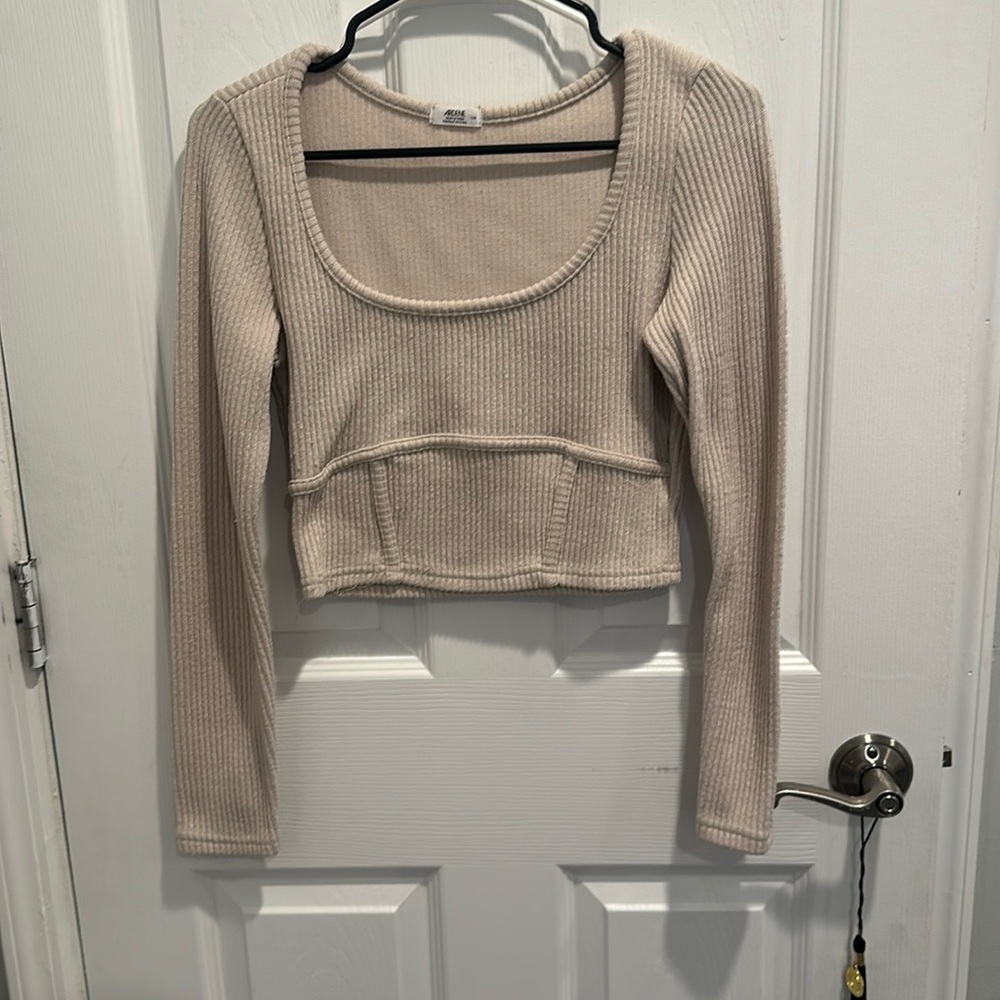 Cream crop top